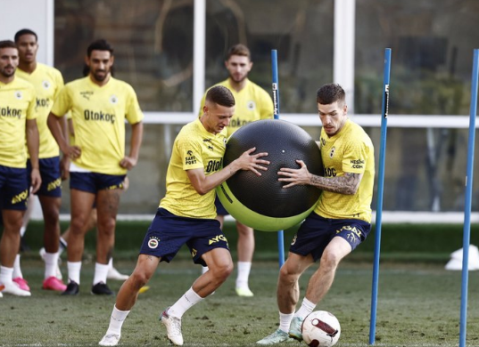 Fenerbahçe ilan etti: Müthiş gelişmeyi dünyaya son dakika kodu ile duyurdu...