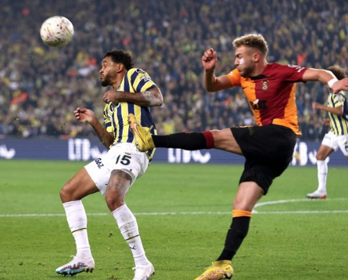 Foto - Fenerbahçe istedi Galatasaray kapıyor! Havada kapıyorlar! Fenerbahçe şimdi yandı...