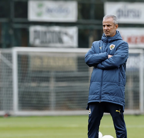Foto - Fenerbahçe istikrar arıyor! İsmail Hoca ise başka alemde... Hani nerede şampiyonluk?