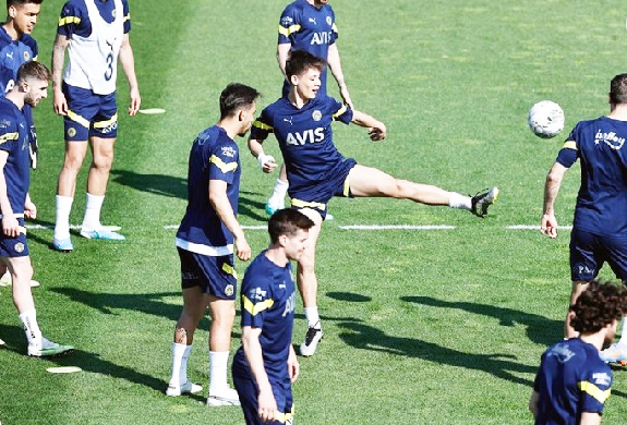 Foto - Fenerbahçe, Kolombiya devini satın almak için harekete geçti! Satın alırlarsa diğerini elden çıkaracaklar...