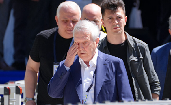 Foto - Fenerbahçe kongresinde büyük skandal