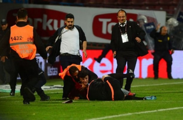 Foto - Fenerbahçe maçından şok görüntüler!