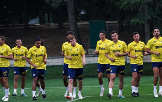 Fenerbahçe orta sahasına sambacı forvet: Gözü dikti... Brezilyalı ile güçlendirecek!