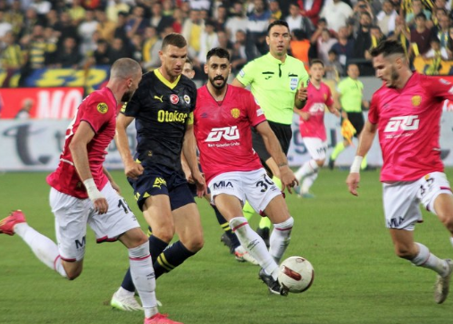Foto - Fenerbahçe öyle bir atak yaptı ki! Transferde günün sürprizi... Flaş Türkiye kararı! Transfer sonrası duyurdular