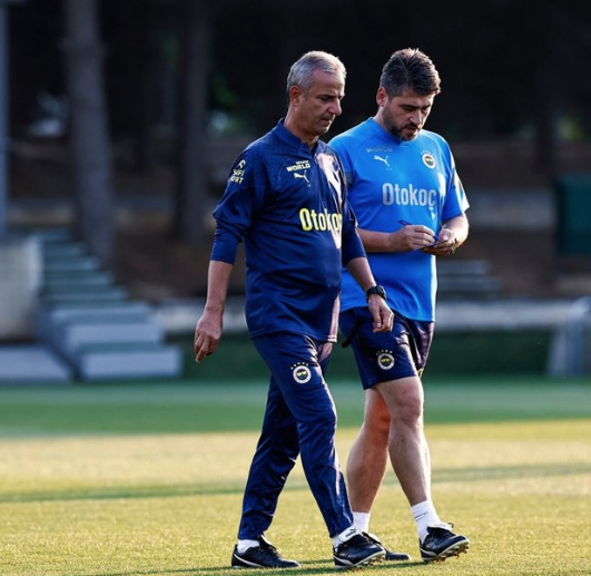 Fenerbahçe rüyasını gerçekleştirebilecek mi? Yıldız futbolcunun fiyatını düşürdüler, yetişen alacak