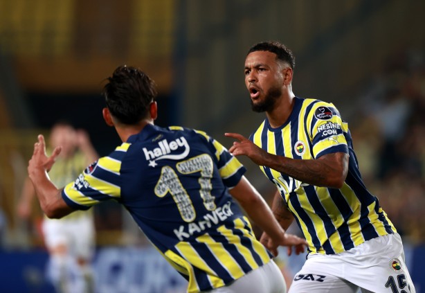 Foto - Fenerbahçe sahasında hata yapmadı