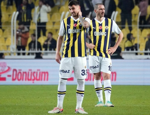 Fenerbahçe şok üstüne şok yaşadı! Bilerek ya da bilmeyerek yaptı: Süper lig devinden beklenmedik karar! Saha karıştı artık...