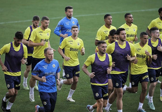 Foto - Fenerbahçe son dikkat çeken haberi verdi: Edin Dzeko ve Fred'in merak konusunu, bombayı patlatıyor!