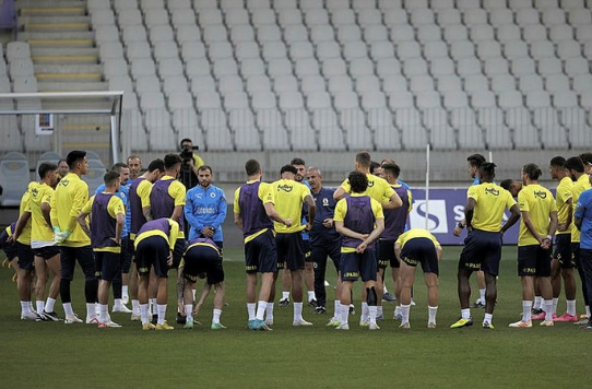 Foto - Fenerbahçe son dikkat çeken haberi verdi: Edin Dzeko ve Fred'in merak konusunu, bombayı patlatıyor!