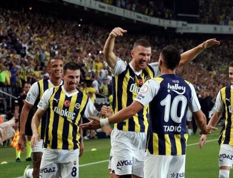 Foto - Fenerbahçe son gün dünya yıldızına imzayı attıracak! Yılın transferi geliyor: Sosyal medya yangın yerine döndü…