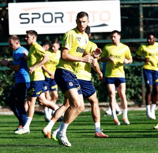 Foto - Fenerbahçe son gün dünya yıldızına imzayı attıracak! Yılın transferi geliyor: Sosyal medya yangın yerine döndü…