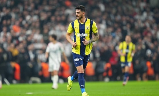 Foto - Fenerbahçe sözleşmesini feshetti! Milli futbolcu Süper Lig ekibine imza attı 