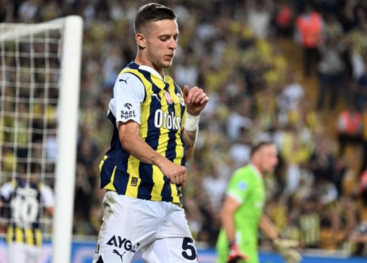 Fenerbahçe taraftarı dizlerini dövecek! Büyük şok geçirecekler! Takımın maestrosu Ocak'ta ayrılıyor...