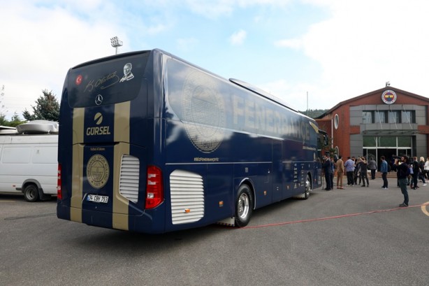 Foto - Fenerbahçe taraftarının tasarladığı otobüste bomba detay!