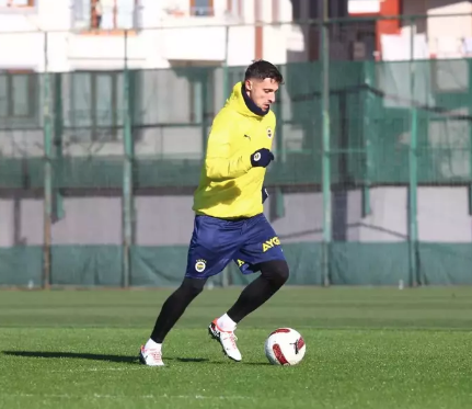 Foto - Fenerbahçe tarih vererek duyurdu! O ülkeden resmen forvet fışkıracak! O takıma bir teklif daha yapacak!
