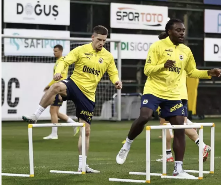 Foto - Fenerbahçe tarih vererek duyurdu! O ülkeden resmen forvet fışkıracak! O takıma bir teklif daha yapacak!