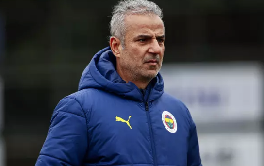 Foto - Fenerbahçe Teknik Direktörü İsmail Kartal eleştiriler sonrası çılgına döndü! "Puan rekoru kırdım daha ne yapayım"