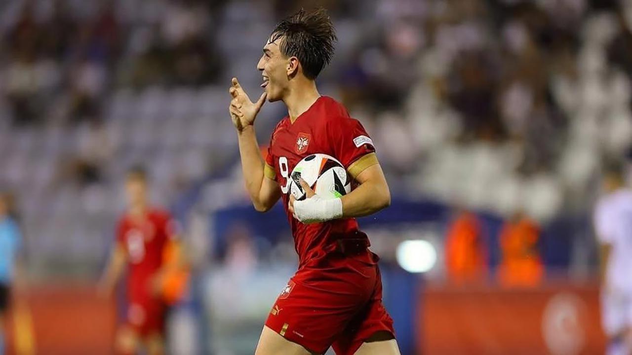 Foto - Fenerbahçe transfer için düğmeye bastı! Mourinho'nun istediği yıldızlar için servet harcanacak