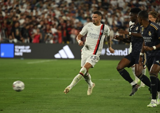 Foto - Fenerbahçe transferde gözünü kararttı... Milan'a çok ama çok büyük darbe!