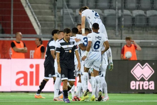 Foto - Fenerbahçe turun kapısını araladı! Dzeko'dan hat-trick