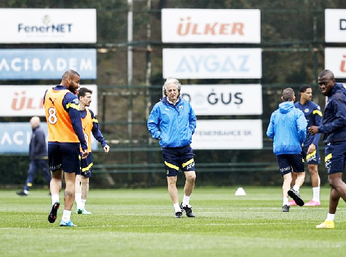Fenerbahçe tuş edecek... Duyanlar kulaklarına inanamıyor! Flaş adım: Diyerek duyurdular...