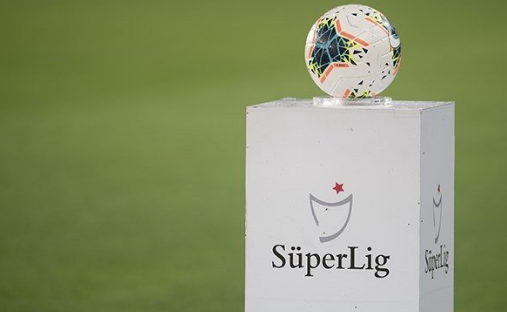 Fenerbahçe ve Galatasaray'dan büyük yarış! Transfer her an gerçekleşebilir...