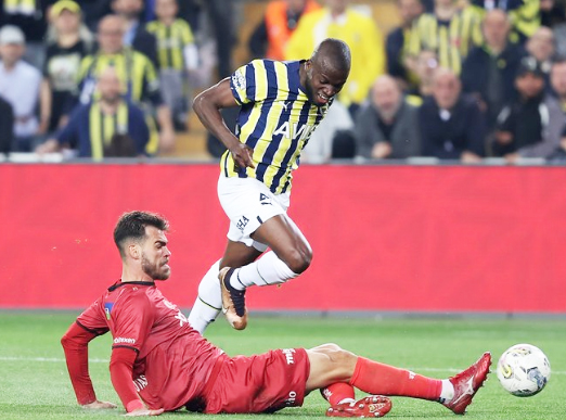 Foto - Fenerbahçe yılın bombasını patlatacak! Bu transfer günlerce hatta aylarca konuşulur...