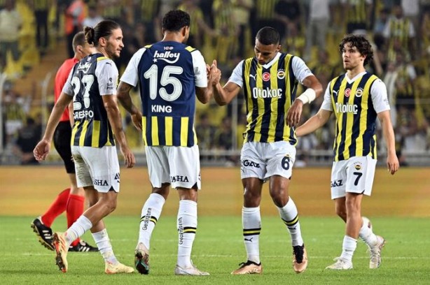 Foto - Fenerbahçe, Zimbru'yu 5 golle geçti