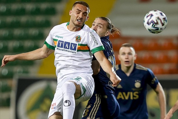 Foto - Fenerbahçe zirve yolunda hata yaptı