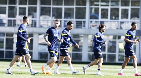 Foto - Fenerbahçe'de 9 ayrılık birden! Karar verildi: Sezon sonu artık yoklar...