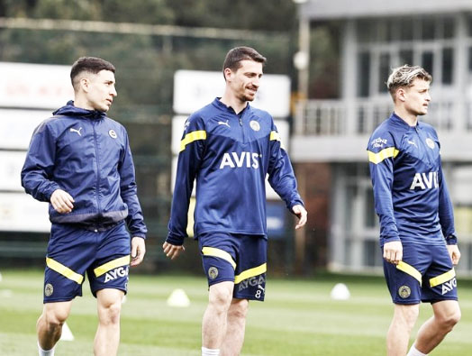 Foto - Fenerbahçe'de 9 ayrılık birden! Karar verildi: Sezon sonu artık yoklar...