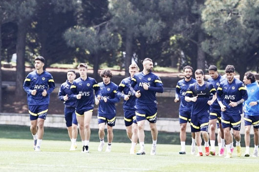 Fenerbahçe'de 9 ayrılık birden! Karar verildi: Sezon sonu artık yoklar...