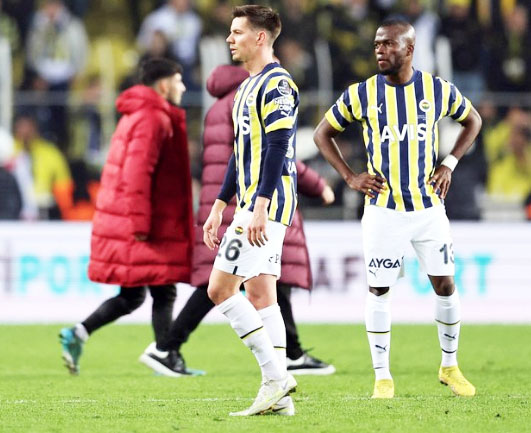 Foto - Fenerbahçe'de 9 ayrılık birden! Karar verildi: Sezon sonu artık yoklar...
