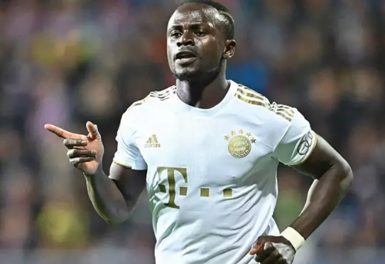 Foto - Fenerbahçe'de 'Alo ben Dzeko abin' dönemi! Dudak uçuklatan rakam...