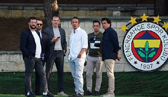 Foto - Fenerbahçe'de beklenen veda gerçekleşiyor! Nedeni belli oldu: Yıldız oyuncu ülkesine dönüyor