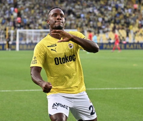 Foto - Fenerbahçe'de beklenmedik gelişme! Bir bu eksikti.. Ya transfer yatarsa...