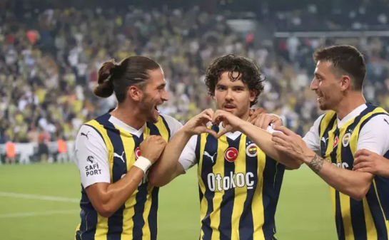 Foto - Fenerbahçe'de beklenmedik karar! Taraftarlar şaşkın: Peki şimdi ne olacak?