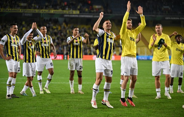 Fenerbahçe'de beklenmedik karar! Yılın sürprizi geliyor...