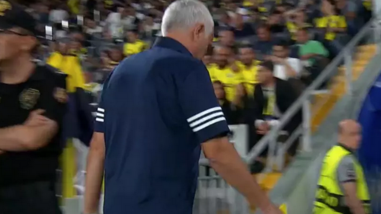 Fenerbahçe'de Benfica maçında soyunma odasına erken giden Jose Mourinho'nun sebebi ortaya çıktı!