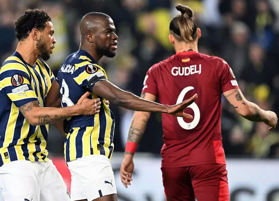 Fenerbahçe'de bileti kesilenler belli oldu! Ali Koç onayı verdi...
