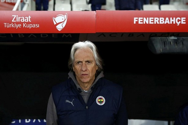 Foto - Fenerbahçe'de bir dönem sona eriyor! Jorge Jesus'un yerine gelecek ismi açıkladılar...