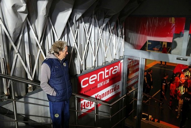 Foto - Fenerbahçe'de bir dönem sona eriyor! Jorge Jesus'un yerine gelecek ismi açıkladılar...