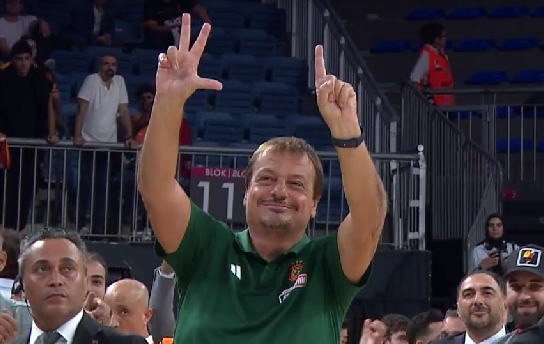 Fenerbahçe’de bu da oldu! Duyanlar inanamıyor doğrusu: Ataman bunu da yaptı: 'Aşağılık hareket'