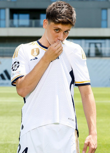 Fenerbahçe'de bu kez bir yıldız İstanbul'da olacak! İstanbul'a binlerce kilometre öteden gelecek