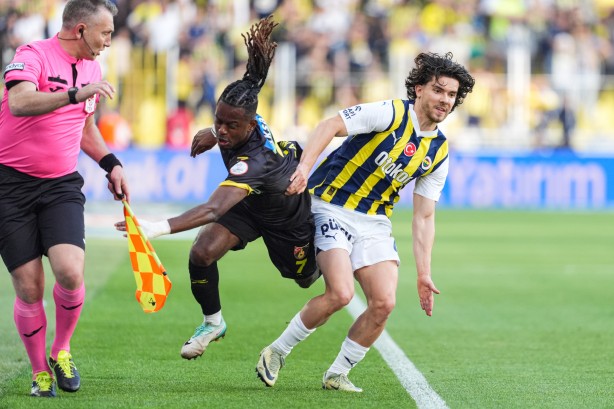 Foto - Fenerbahçe'de büyük kriz! "O isimler varsa ben yokum" Az önce Türkiye'ye duyuruldu...