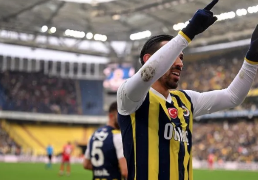Fenerbahçe’de büyük sürpriz: Rusya'dan şaşkına çeviren İrfan açıklaması: Bu haber beklenmiyordu! 