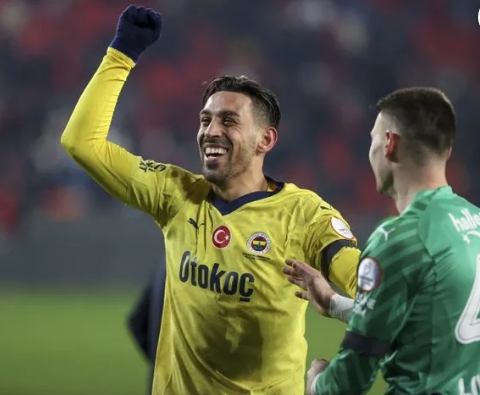 Foto - Fenerbahçe’de büyük sürpriz: Rusya'dan şaşkına çeviren İrfan açıklaması: Bu haber beklenmiyordu! 