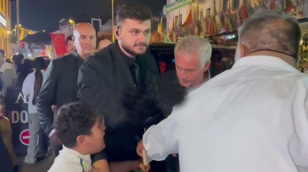 Fenerbahçe'de 'çiçekçi çocuk' seferberliği! Bu kadar da benzerlik olmaz ki... Taraftarlar ikiye bölündü!