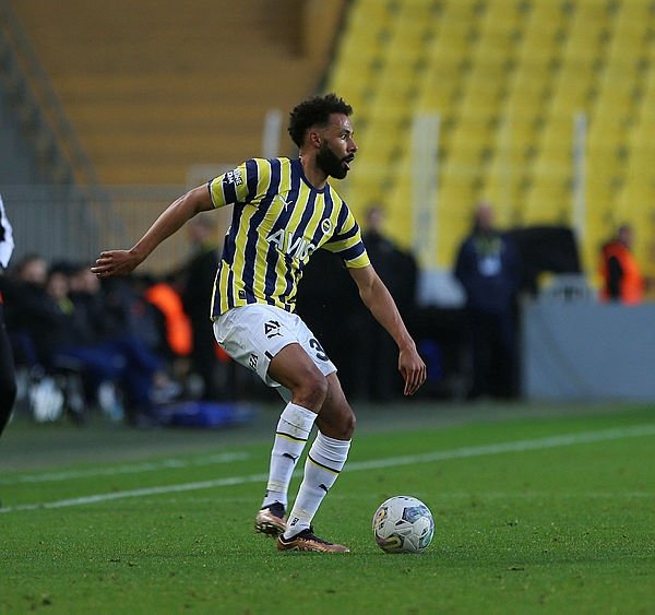 Foto - Fenerbahçe’de derbi sonrası büyük kıyım! Yönetim tam 6 oyuncunun biletini kesti…