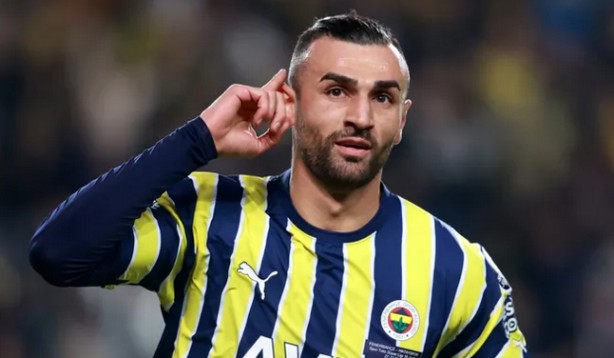 Foto - Fenerbahçe'de derbi sonrası büyük şok! 8 isim birden artık yolcu... Yer yerinden oynayacak!